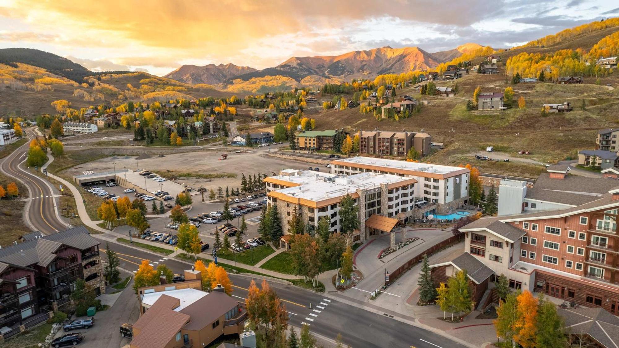 Vila 1Bd 274 Perfect Location With Pool And Hot Tub Crested Butte Exteriér fotografie